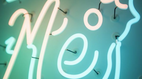 Comment créer un néon personnalisé qui vous ressemble