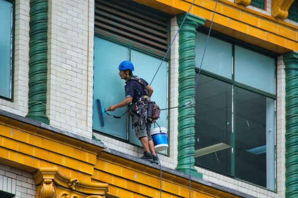 Les meilleures méthodes pour nettoyer votre façade à Treillières